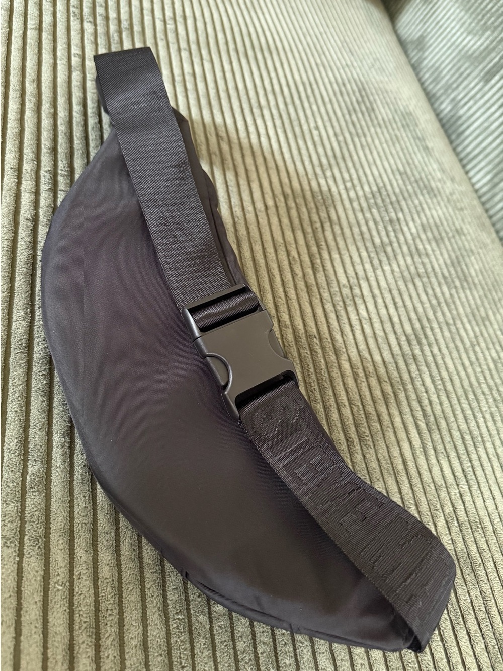 🖤 Steve Madden Black Belt Bag / Fanny Pack | EUC - Picture 7 of 9